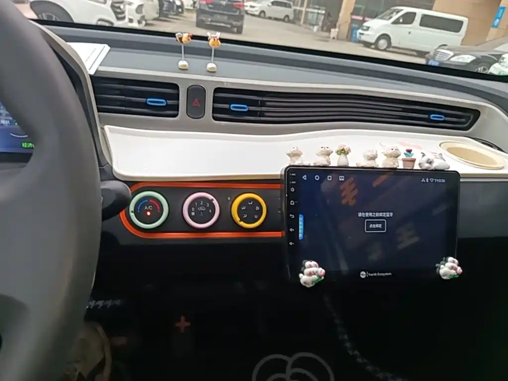 Wuling MINIEV — миниатюра 13