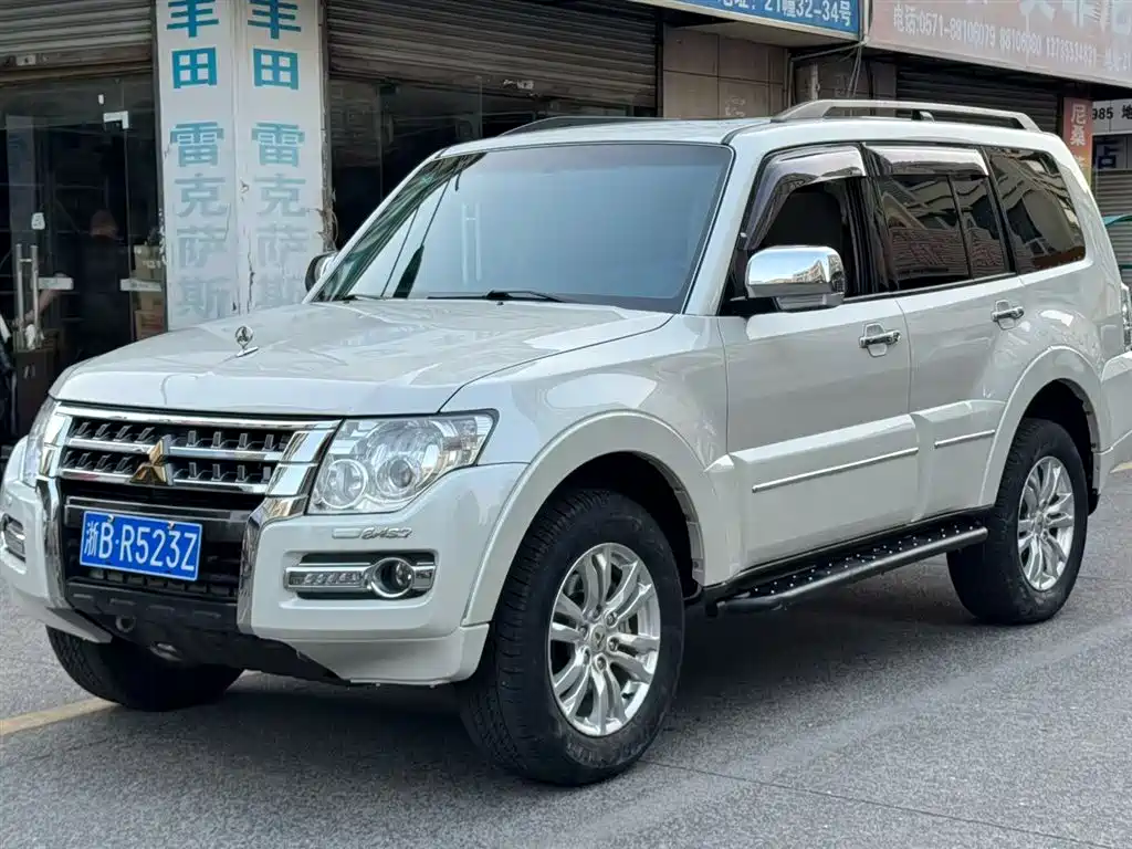 Mitsubishi V97 2019 3.8L AT
