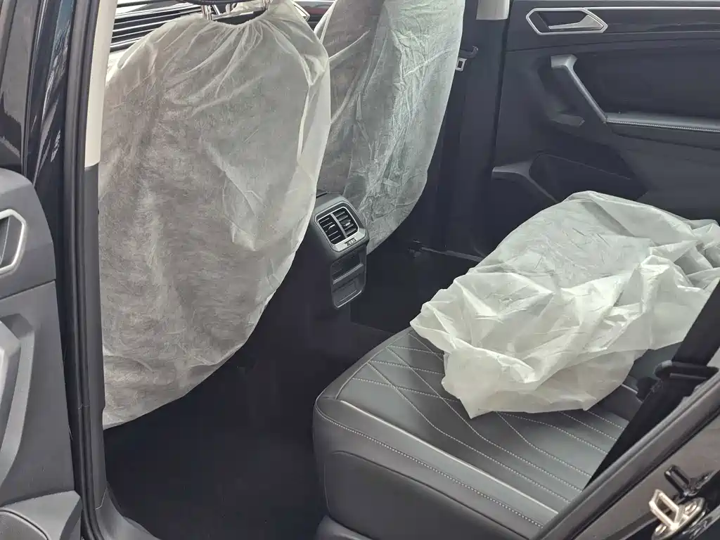 Volkswagen Tiguan L — миниатюра 5