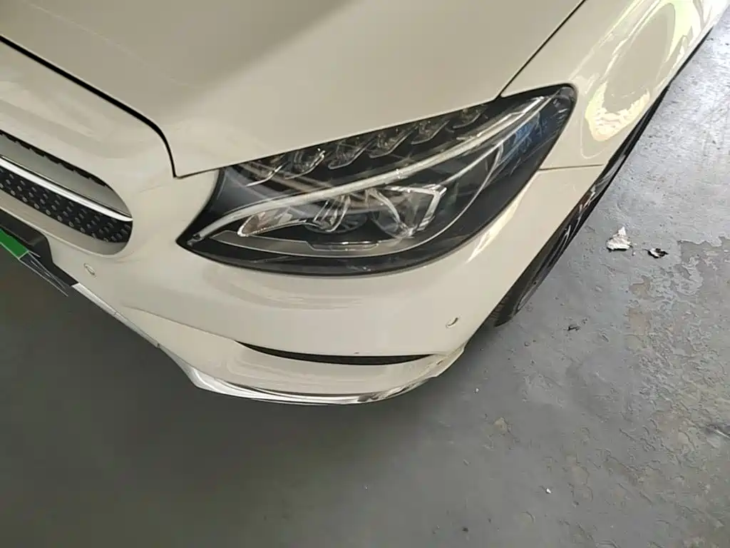 Mercedes-Benz C-Class (Import) — миниатюра 24