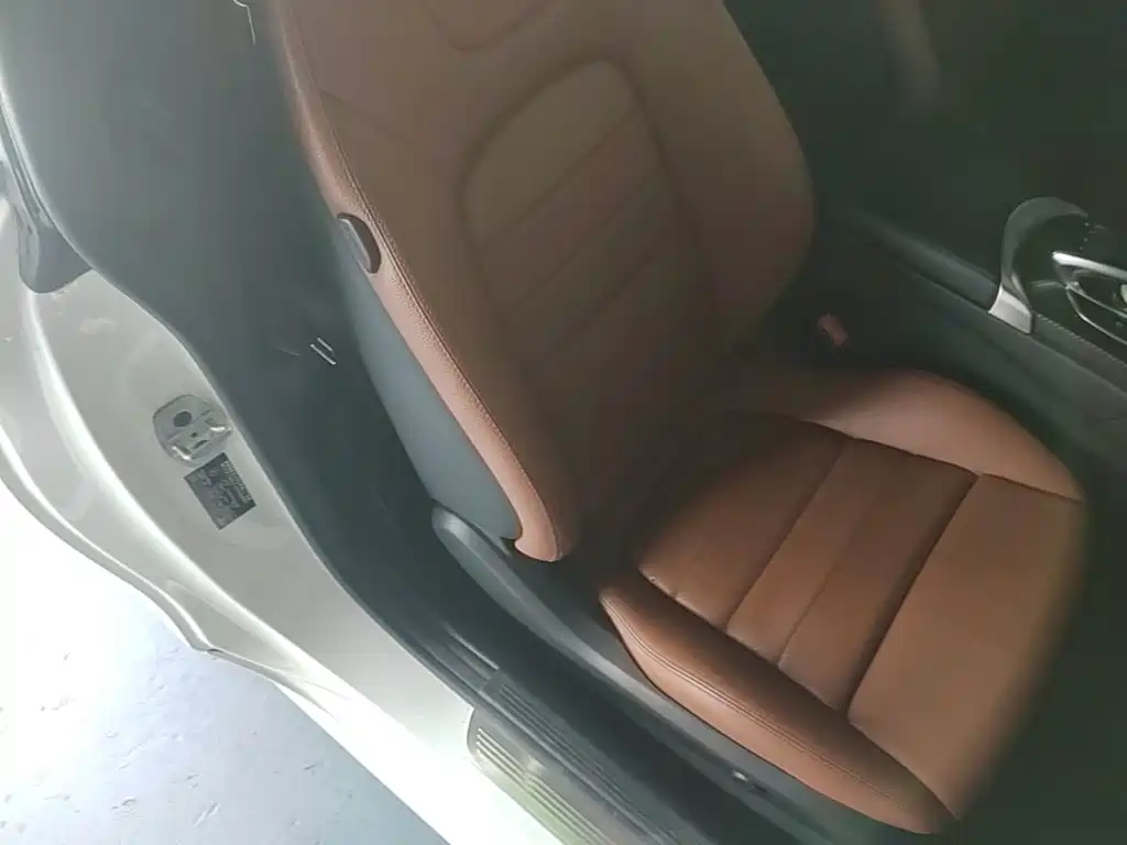 Mercedes-Benz C-Class (Import) — миниатюра 25