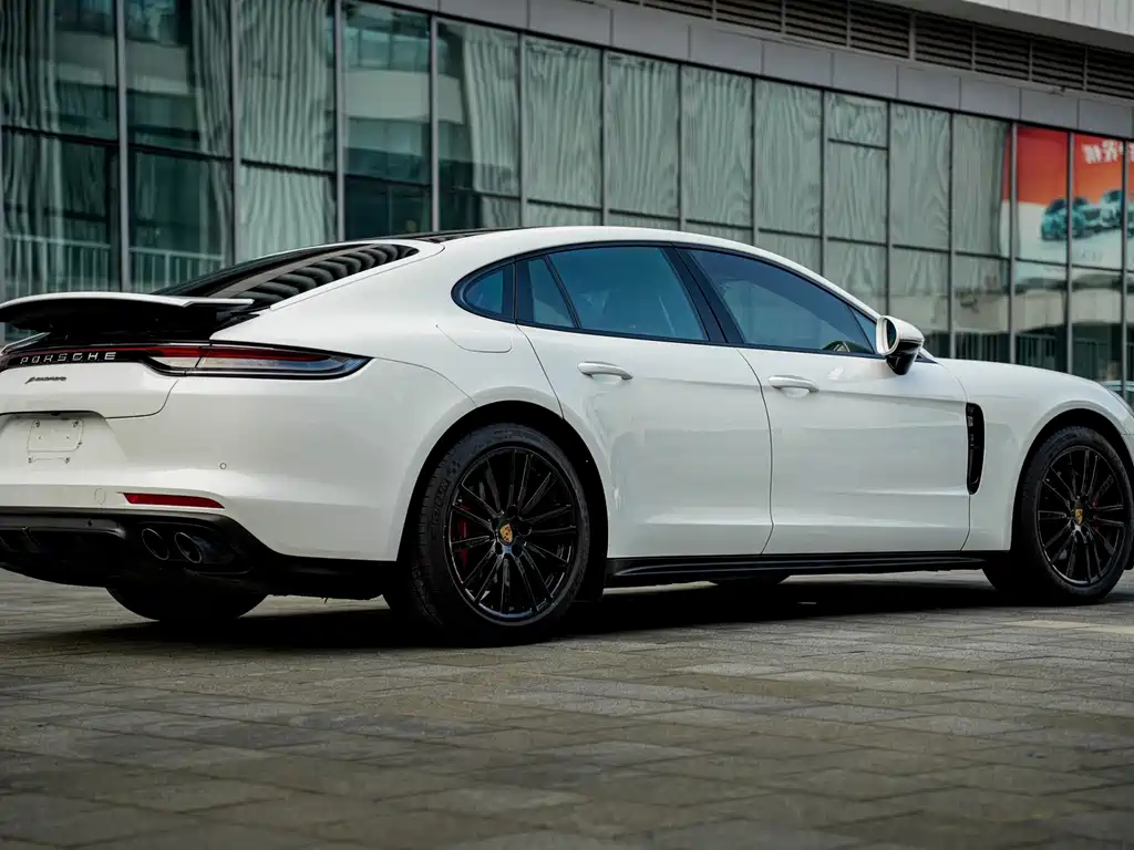 Porsche Panamera — миниатюра 21