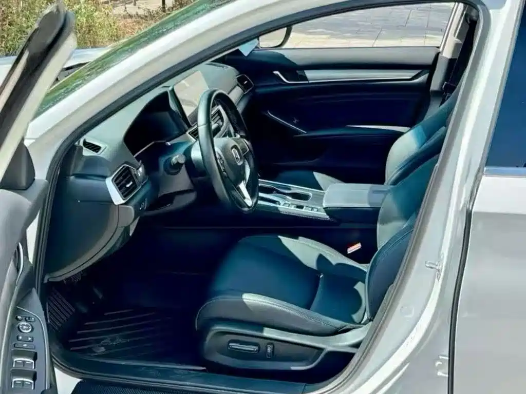 Honda Accord — миниатюра 5