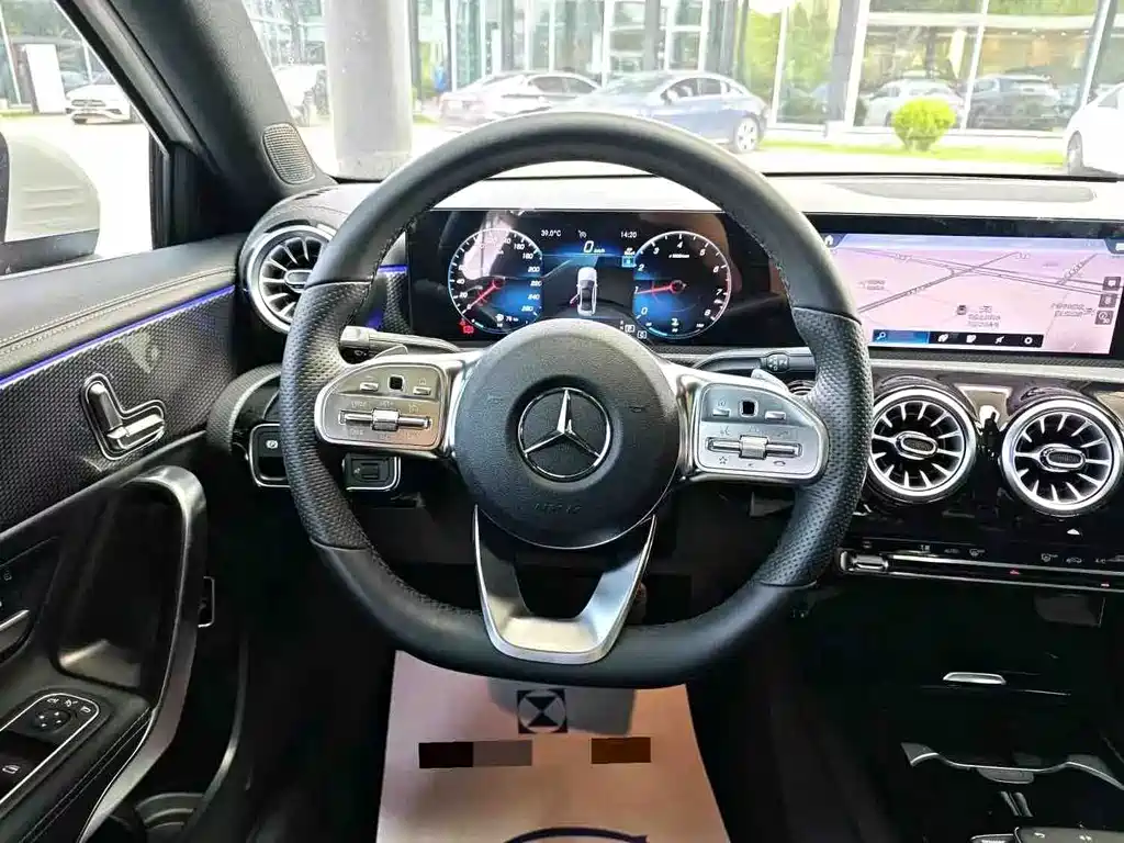 Mercedes-Benz A-Class — миниатюра 2