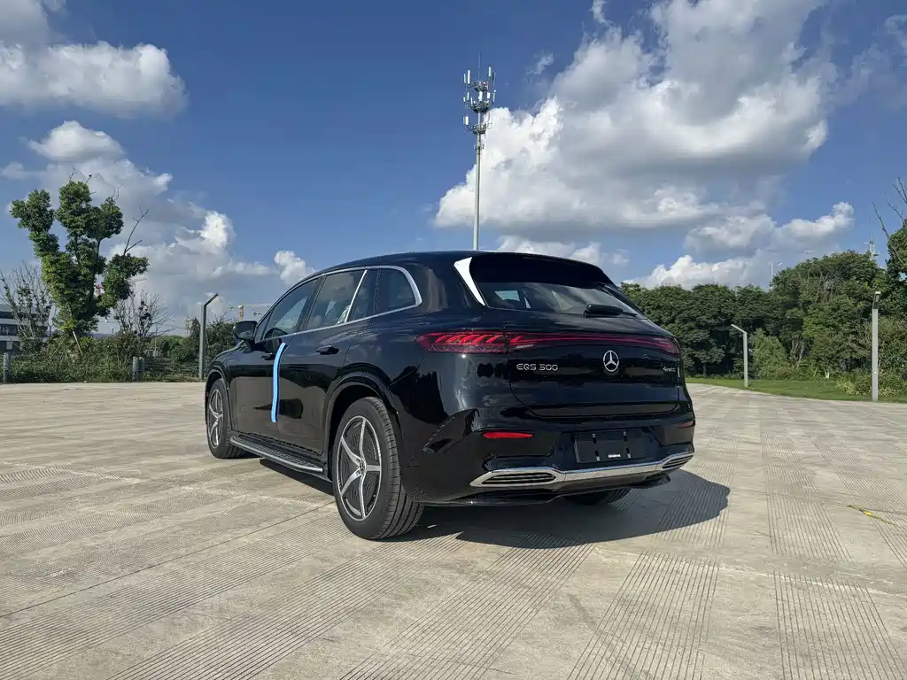 Mercedes-Benz EQS SUV — миниатюра 27