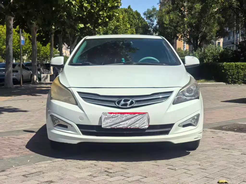 Hyundai Verna — миниатюра 2