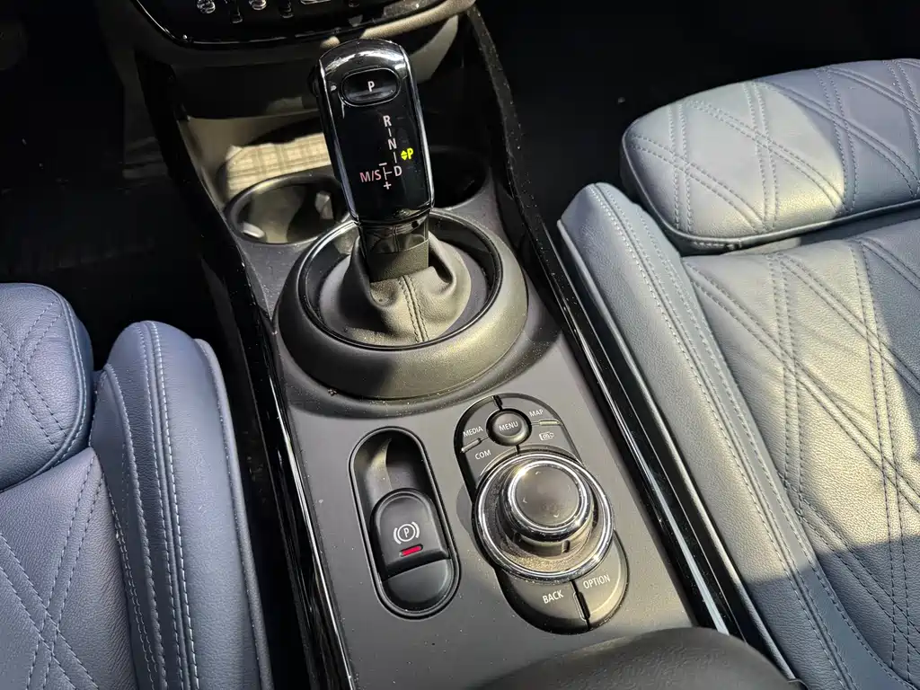 MINI Mini Clubman — миниатюра 15