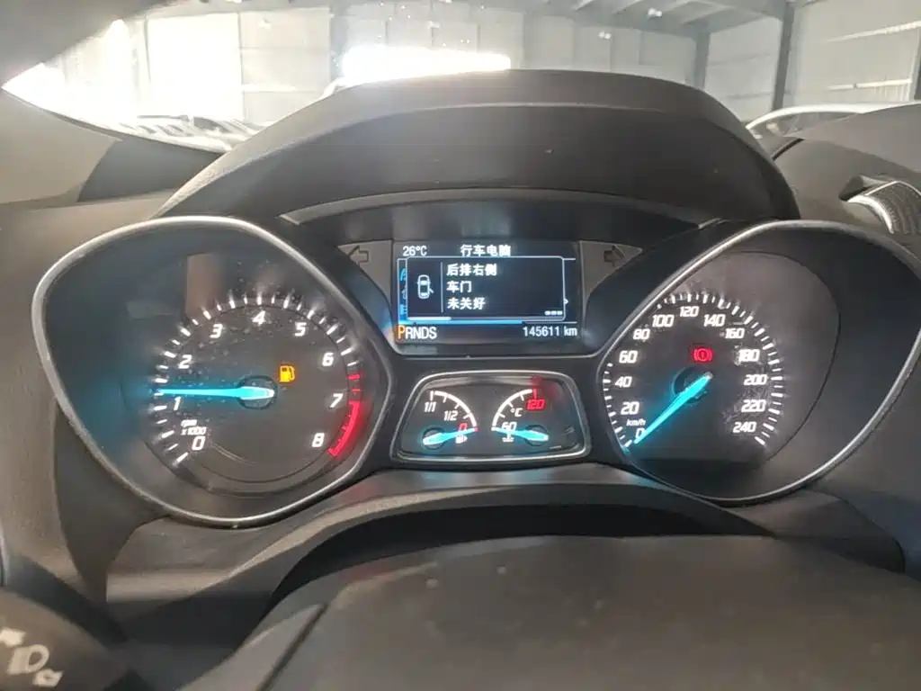 Ford Kuga — миниатюра 12