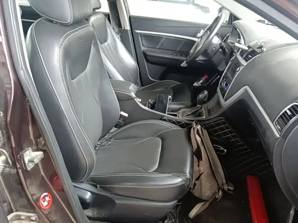 Geely Emgrand — миниатюра 25