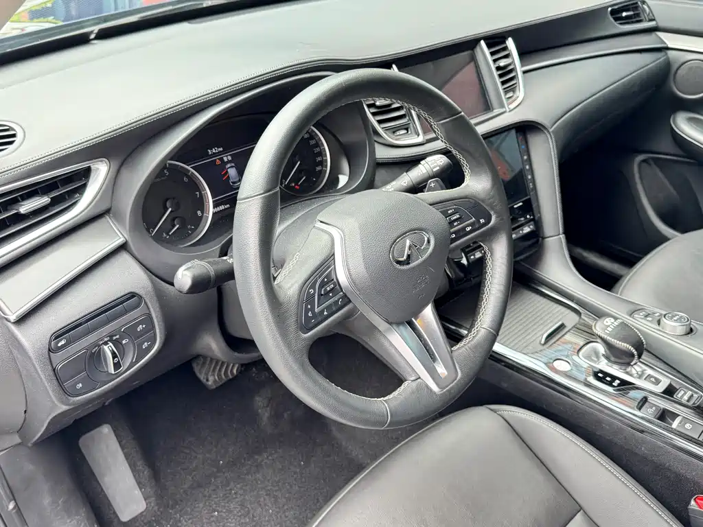 Infiniti QX50 — миниатюра 7