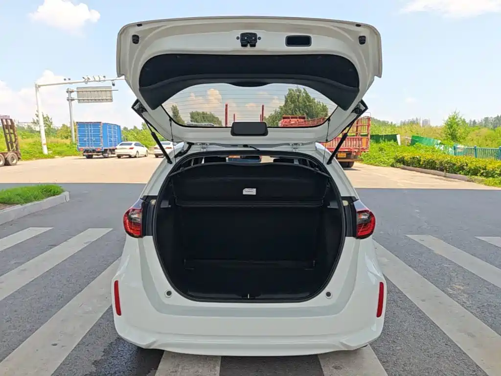 Honda Fit — миниатюра 19