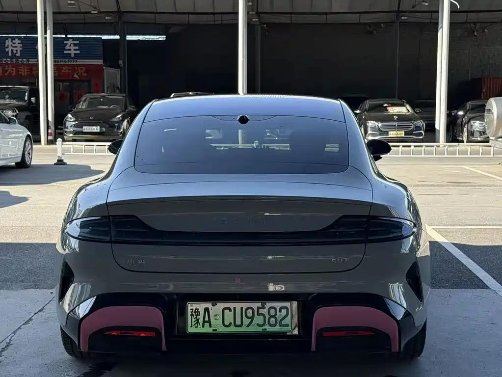 Xiaomi SU7 — миниатюра 9
