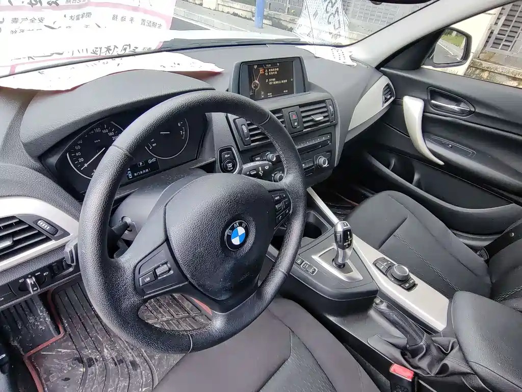 BMW 1 Series (Import) — миниатюра 9