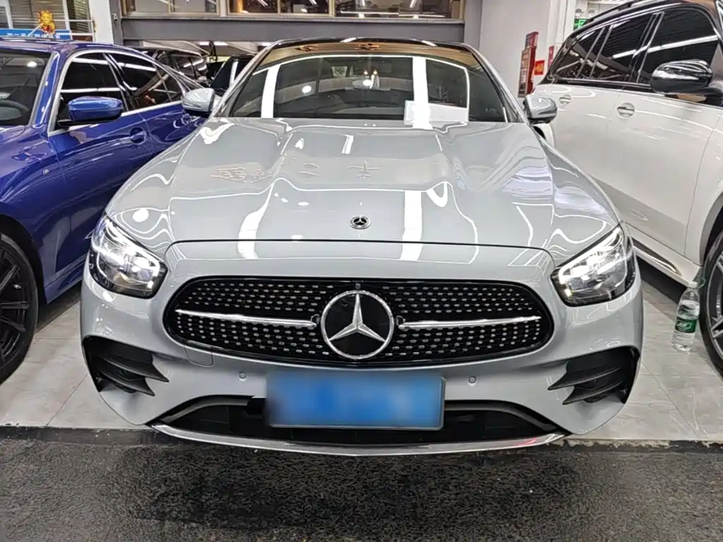 Mercedes-Benz E-Class — миниатюра 3