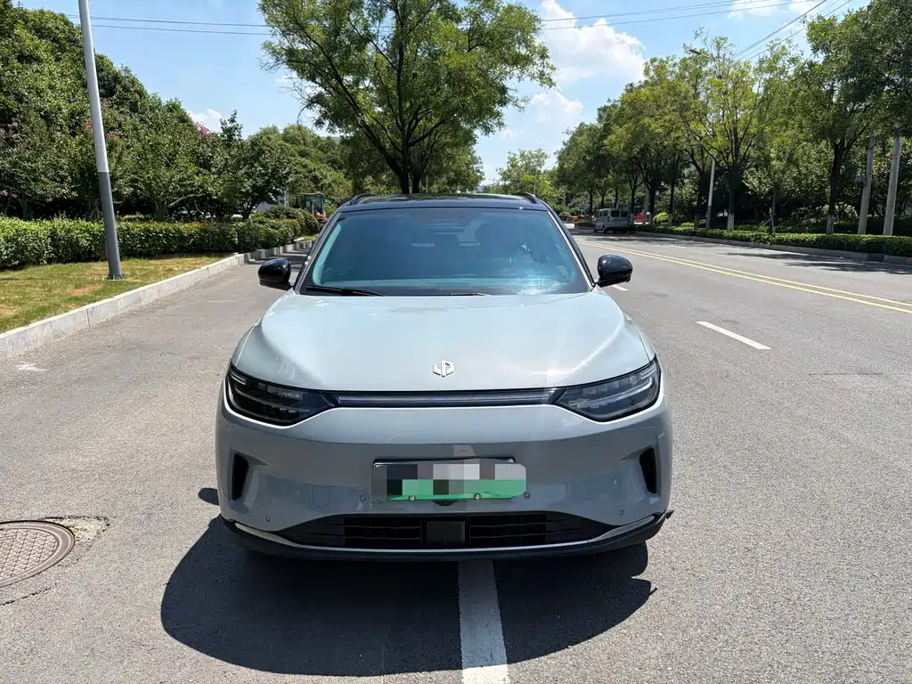 Leapmotor Leapmotor C11 — миниатюра 2