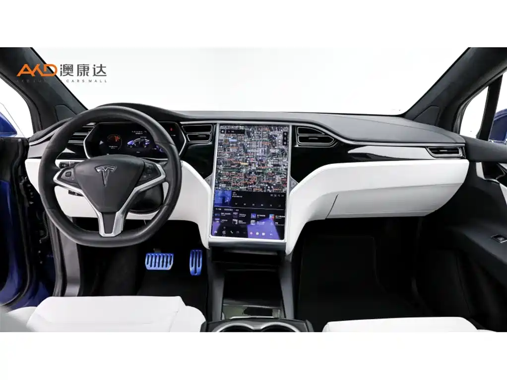 Tesla Model X — миниатюра 5