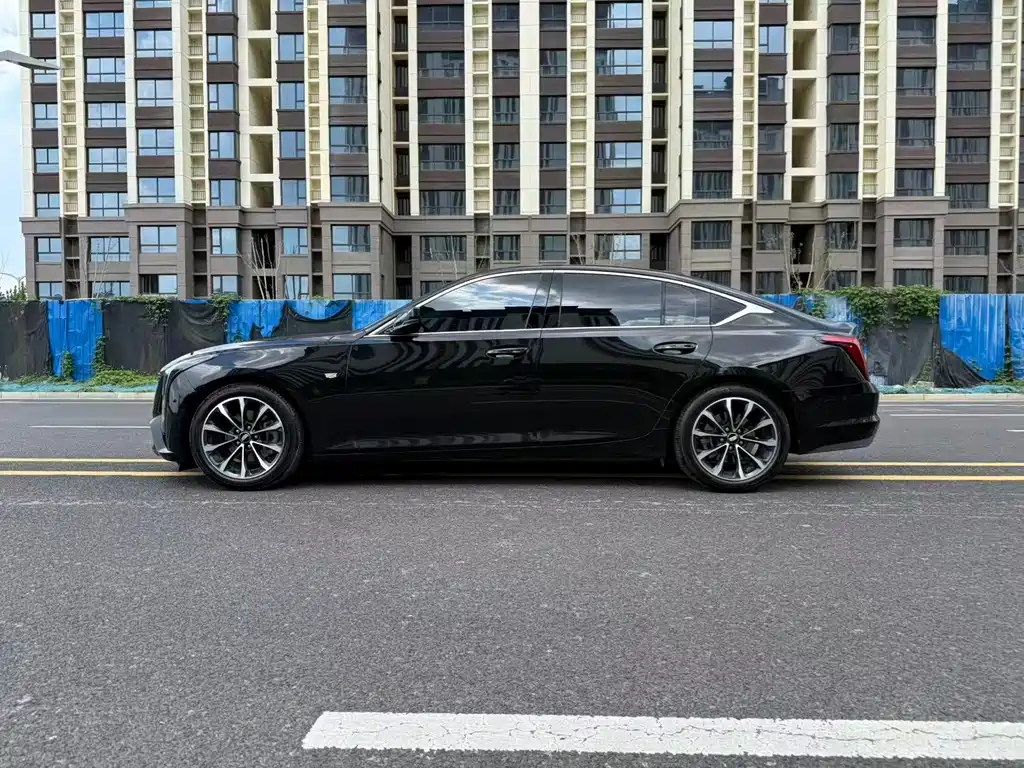 Cadillac CT5 — миниатюра 4