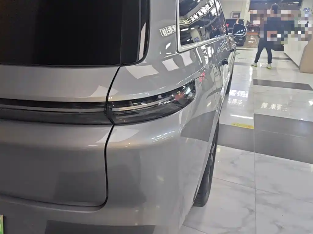 Li Auto L8 2023 Pro