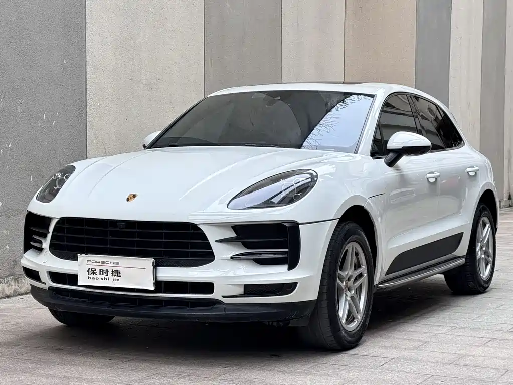 Porsche Macan 2021