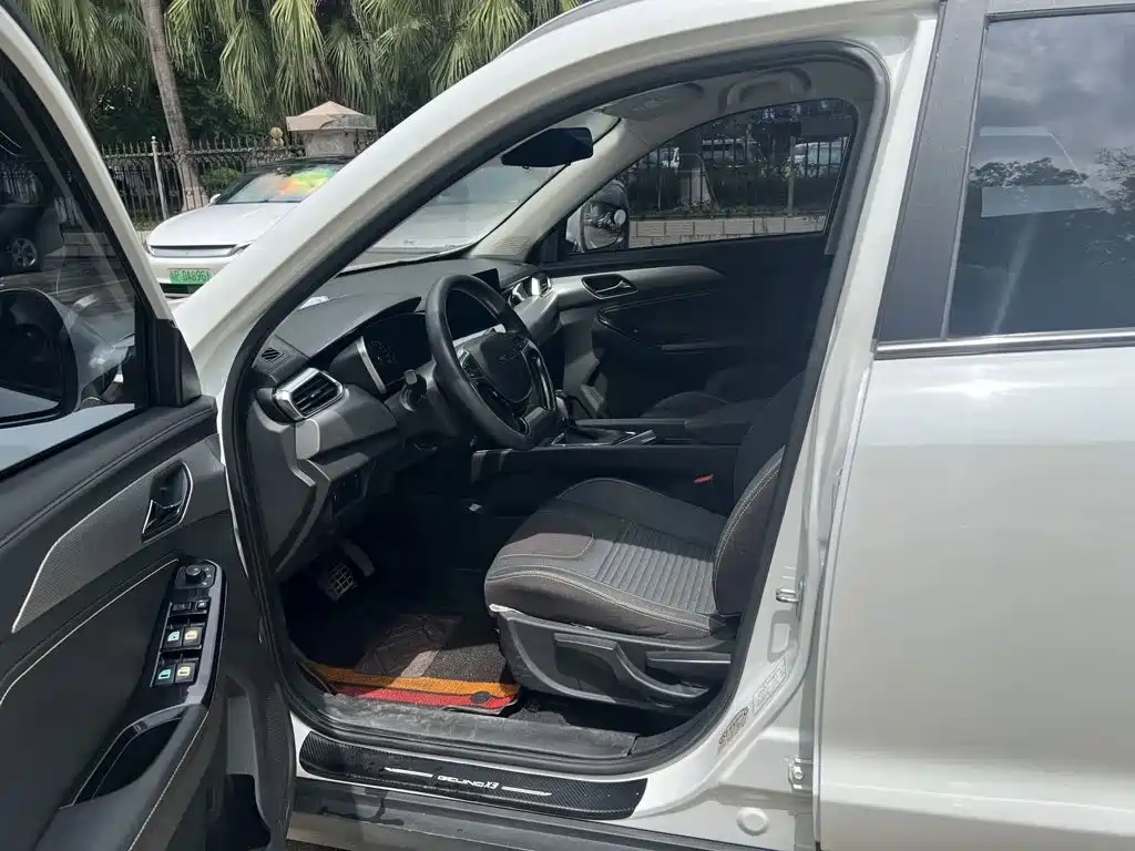 BAIC X3 — миниатюра 4
