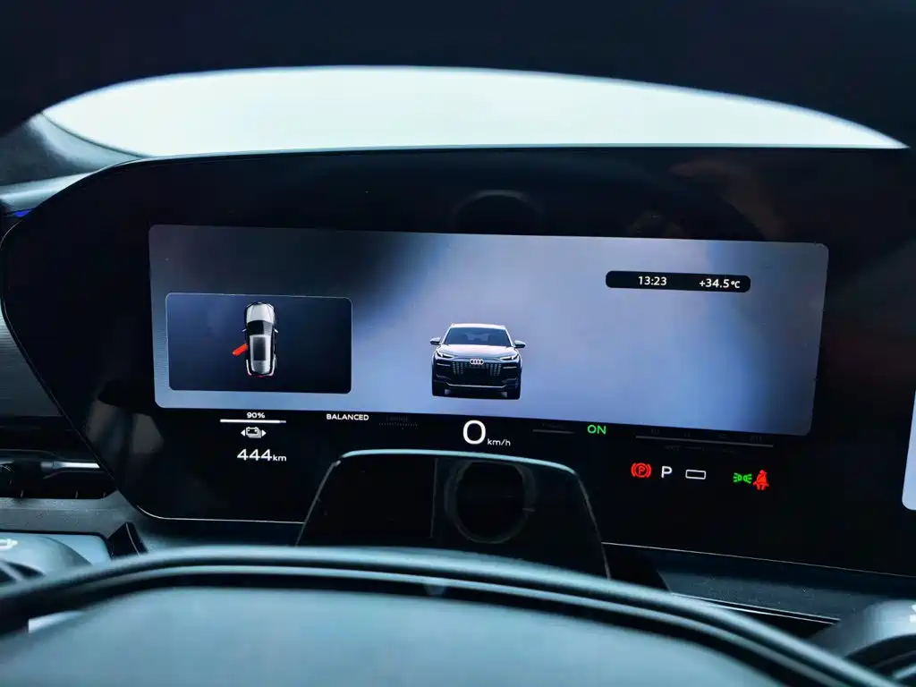 Audi Q6L e-tron — миниатюра 8