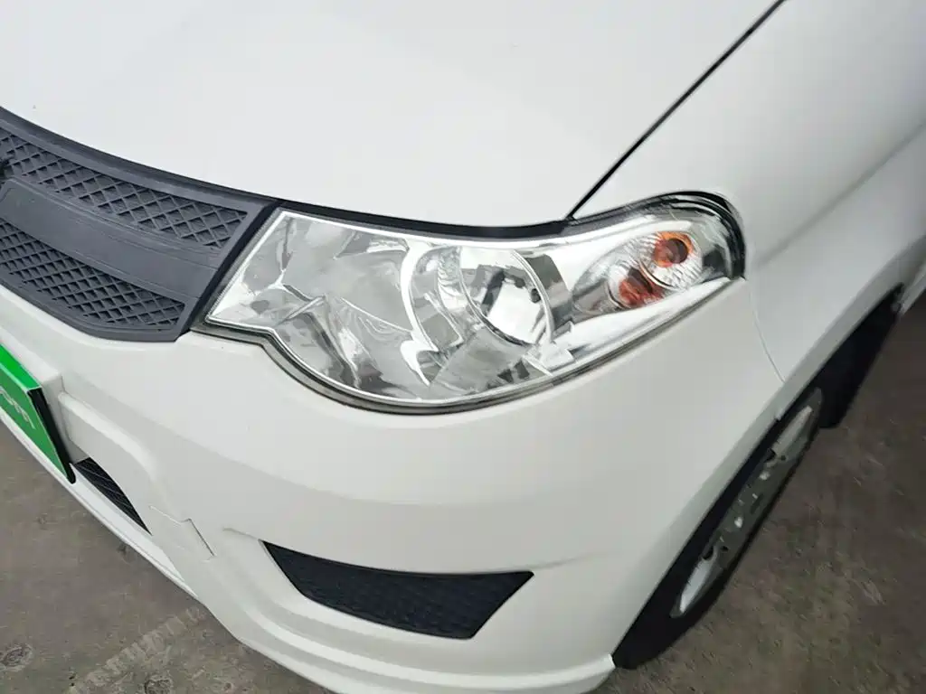 Wuling Hongguang — миниатюра 24