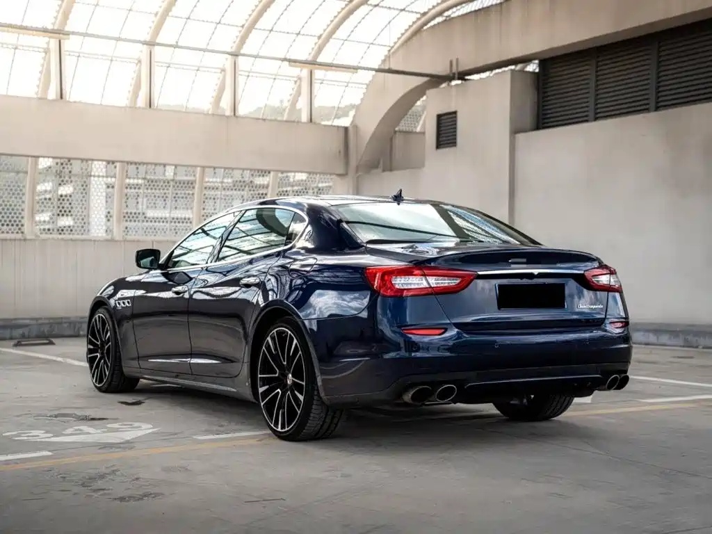 Maserati Quattroporte — миниатюра 4