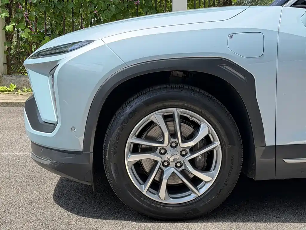 NIO ES6 — миниатюра 3