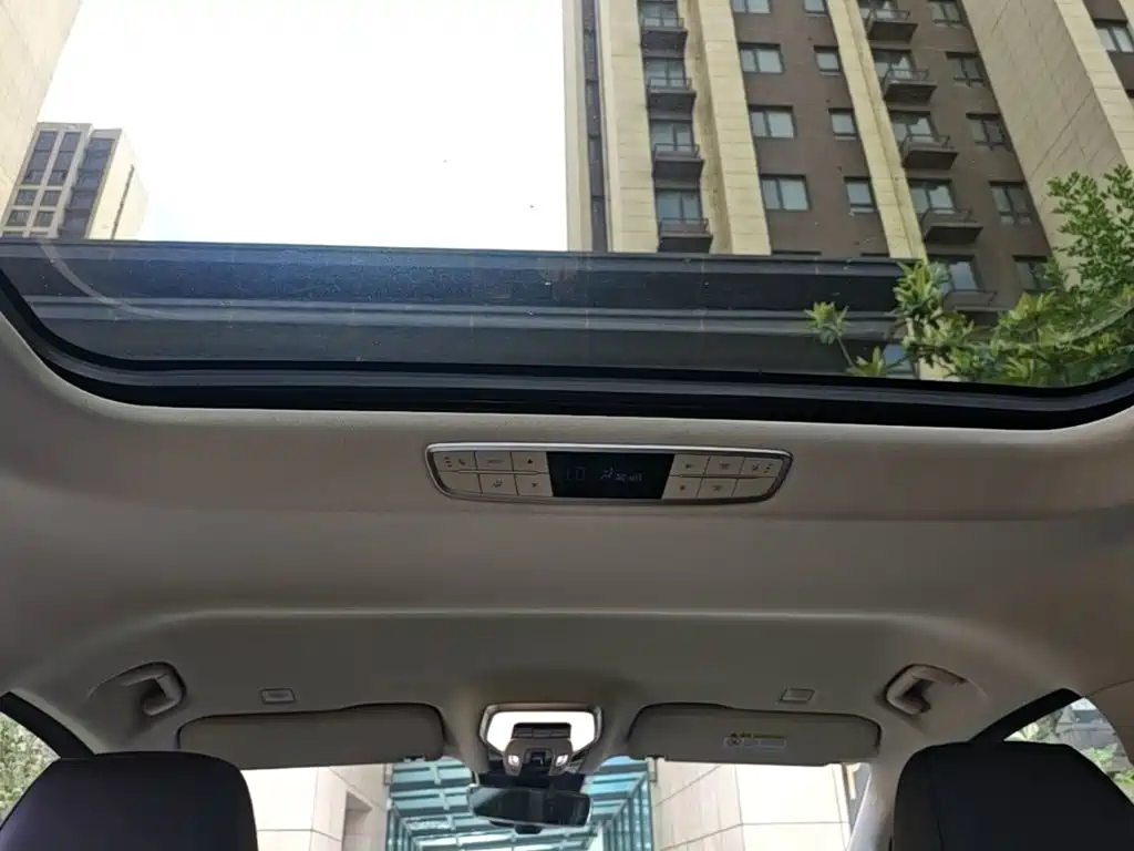 Hongqi Hongqi HQ9 PHEV — миниатюра 18