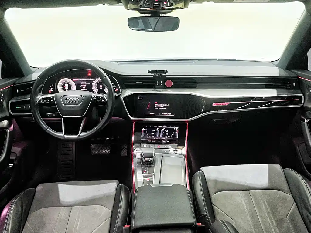 Audi A6L 2022 55 TFSI e quattro