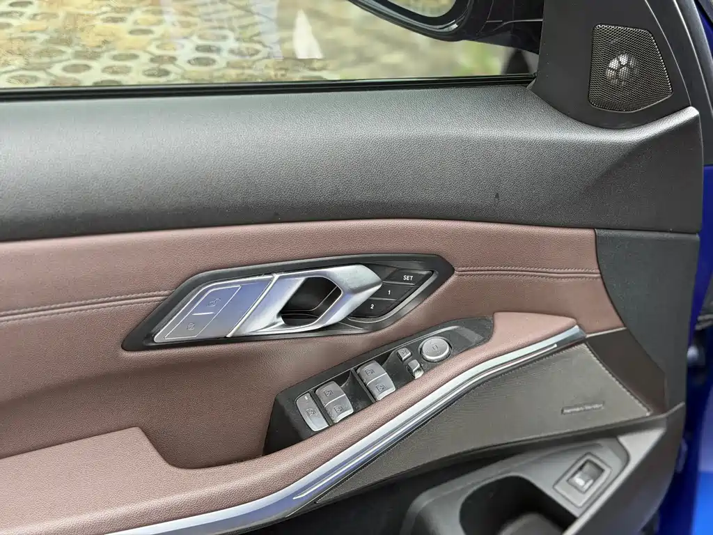 BMW 3 Series — миниатюра 18