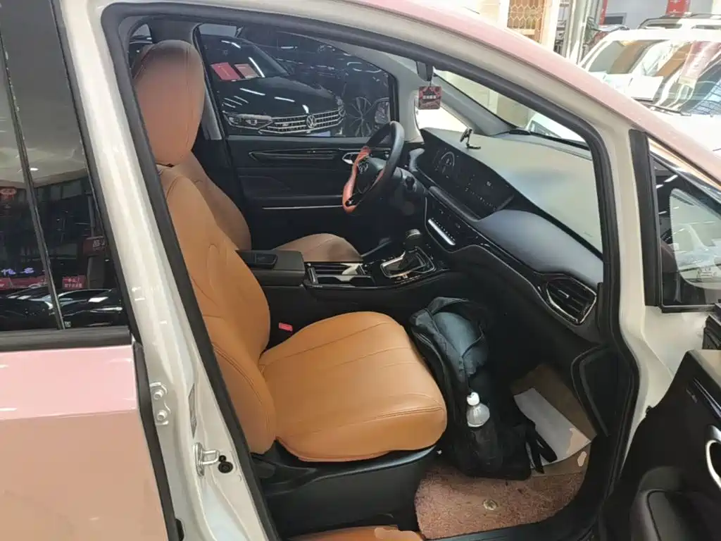 GAC Motor Trumpchi M6 — миниатюра 25