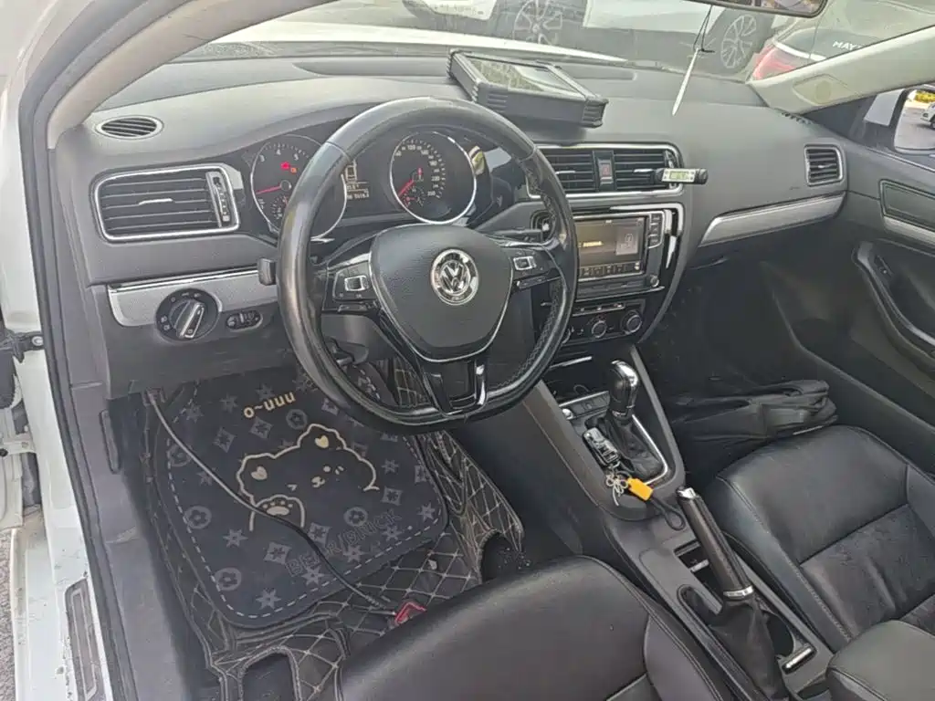 Volkswagen Sagitar — миниатюра 10