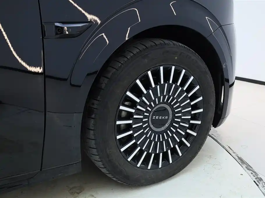 ZEEKR EXTREME KRYPTON 009