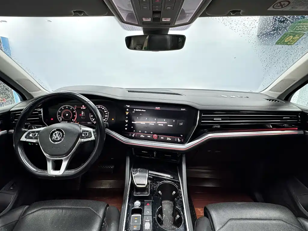 Volkswagen Touareg — миниатюра 5