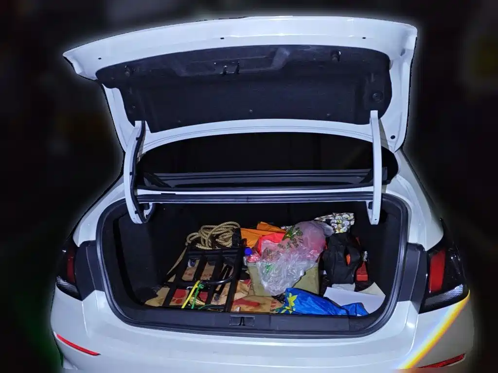 Peugeot 408 — миниатюра 16
