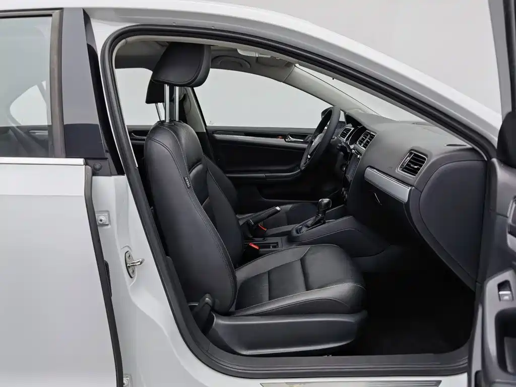 Volkswagen Sagitar — миниатюра 23