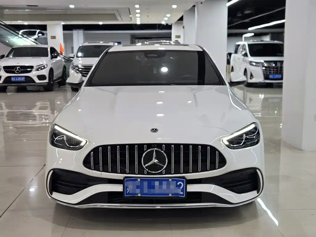 Mercedes-Benz C-Class — миниатюра 2