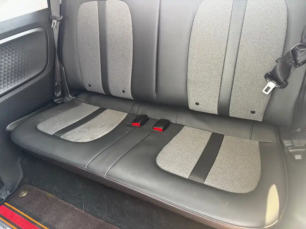 Wuling MINIEV — миниатюра 7