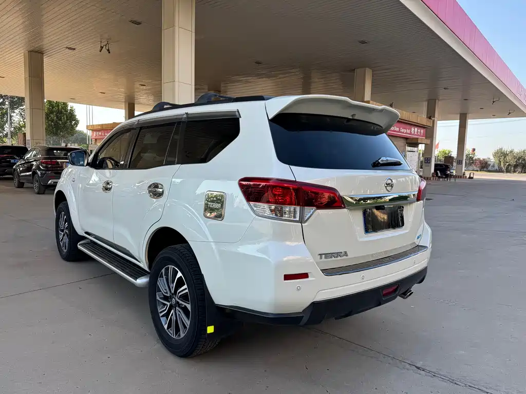 Nissan Terra — миниатюра 18
