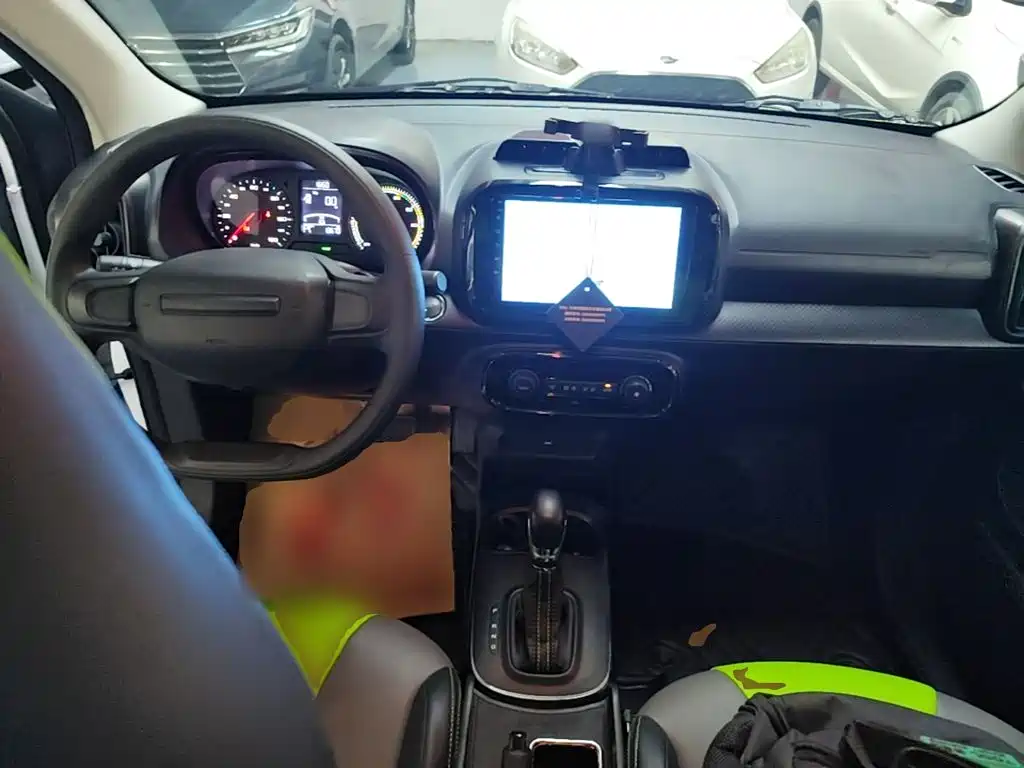 Roewe Clever — миниатюра 14
