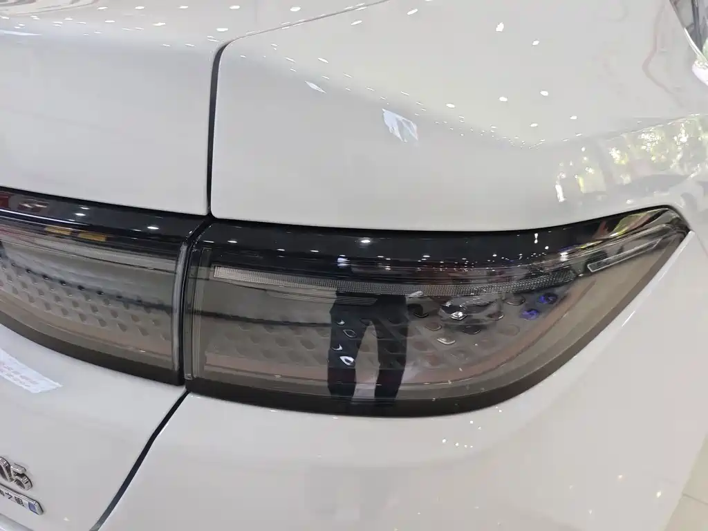 BYD Seal 05 DM-i — миниатюра 12