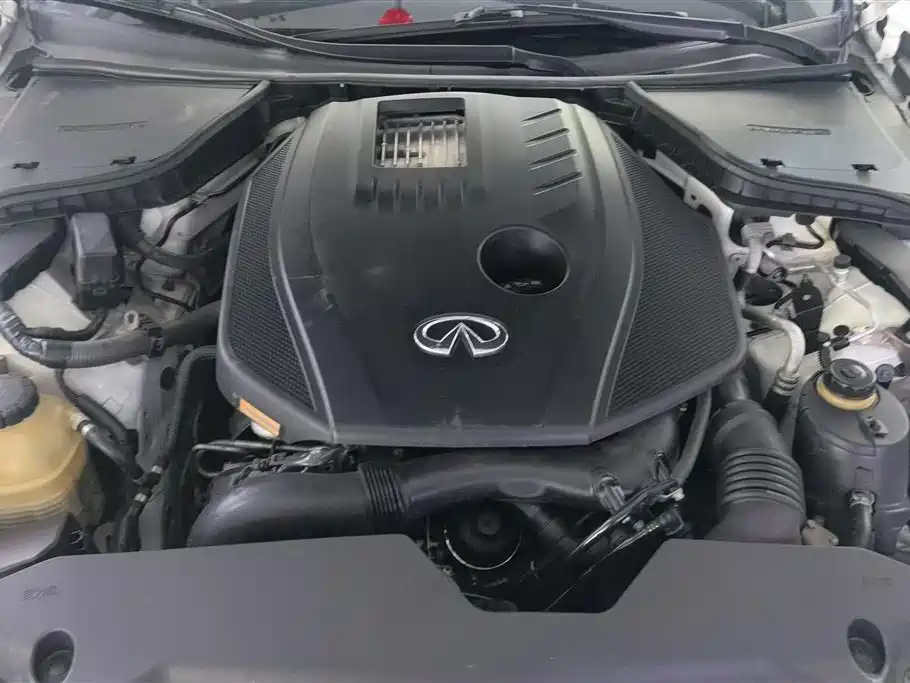 INFINITI Q50L