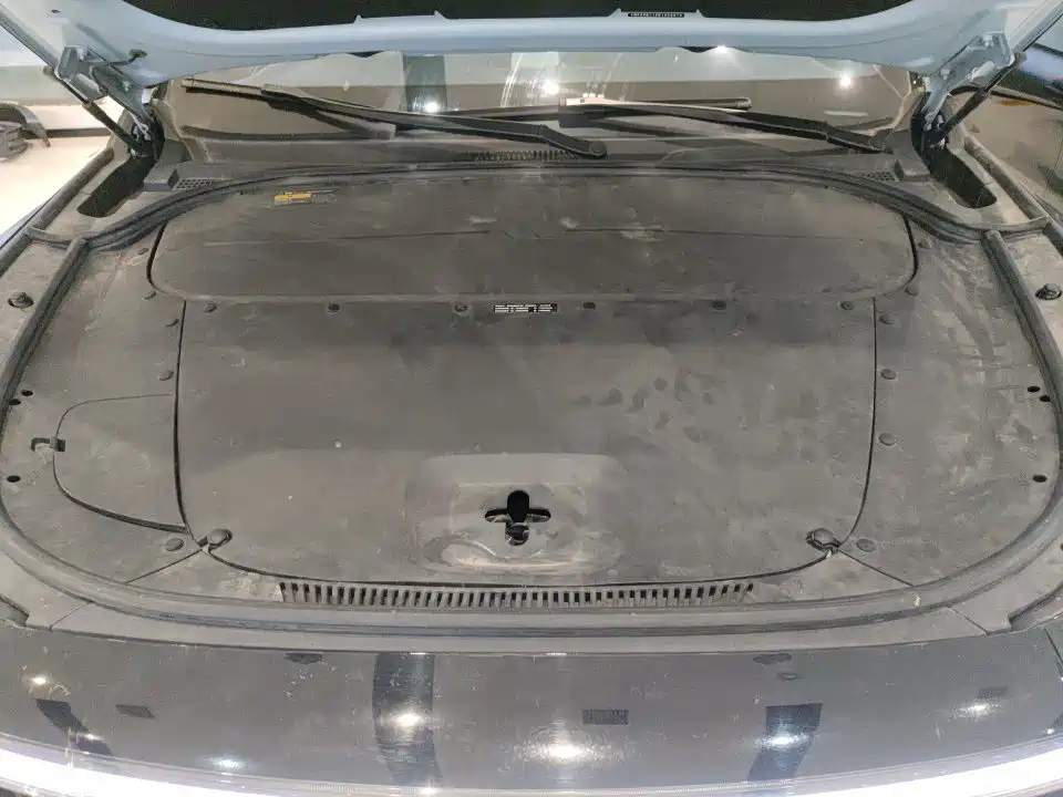 Li Auto Li ONE — миниатюра 8