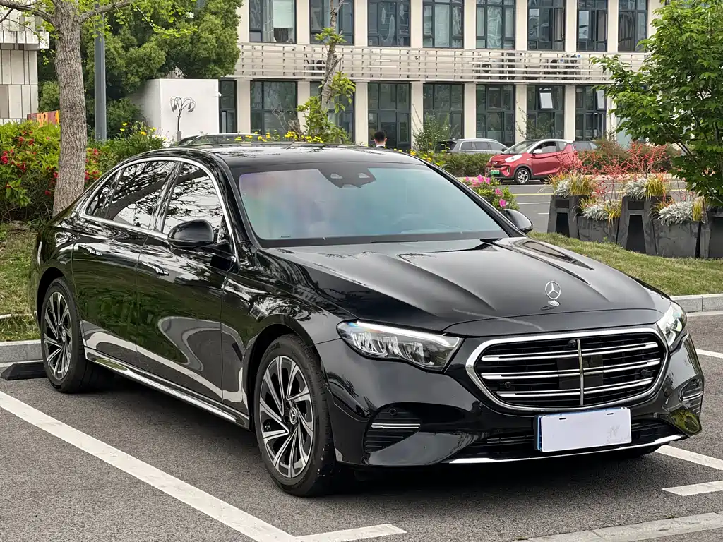 Mercedes-Benz E-Class E 2024 E 300 L Luxury