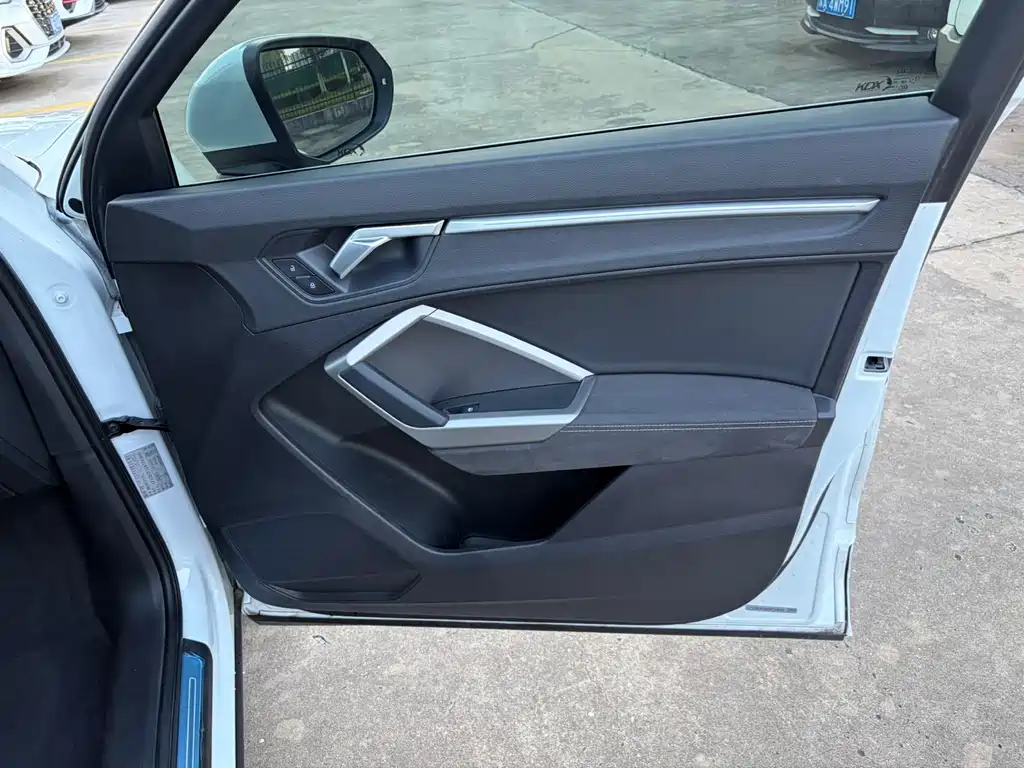 Audi Q3 — миниатюра 19