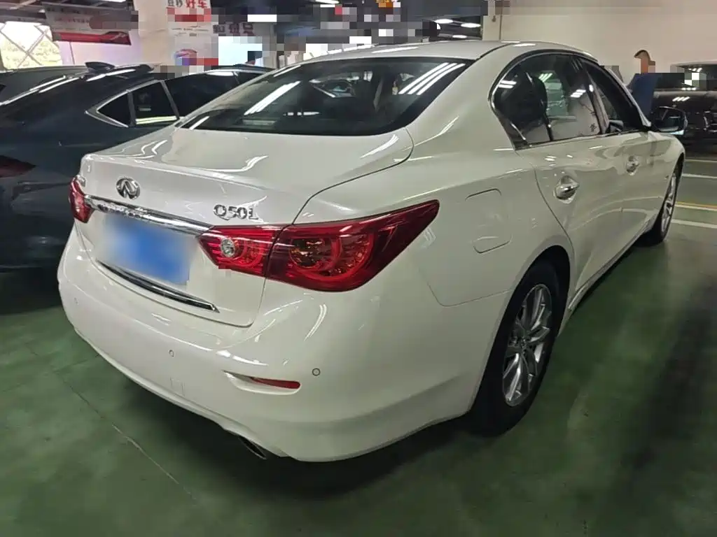 Infiniti Q50L — миниатюра 7