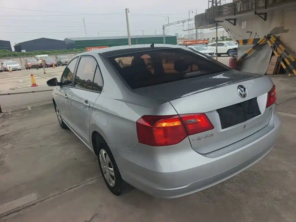 Volkswagen Jetta — миниатюра 5