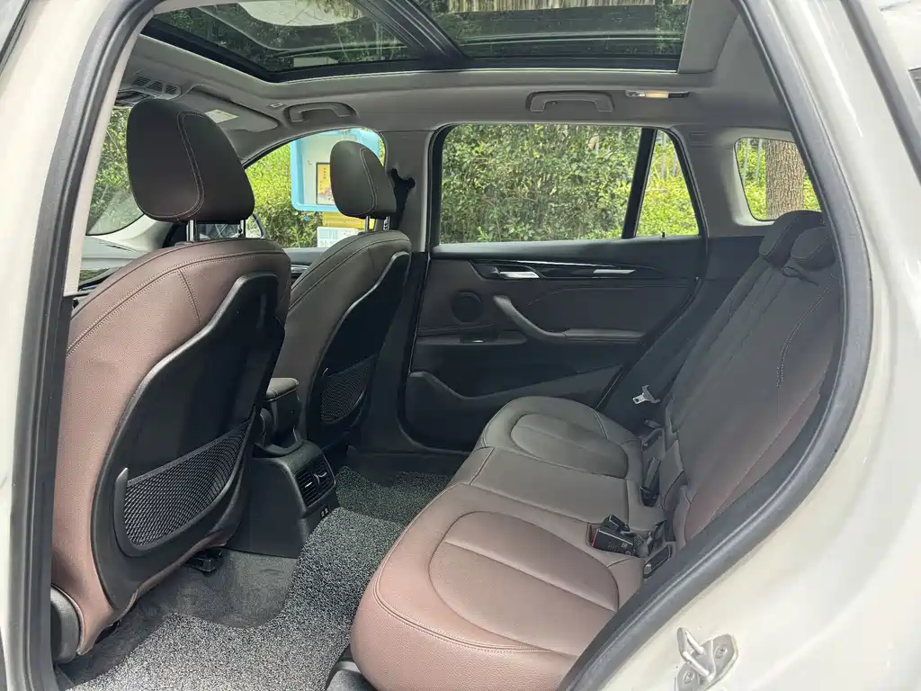 BMW X1 — миниатюра 5