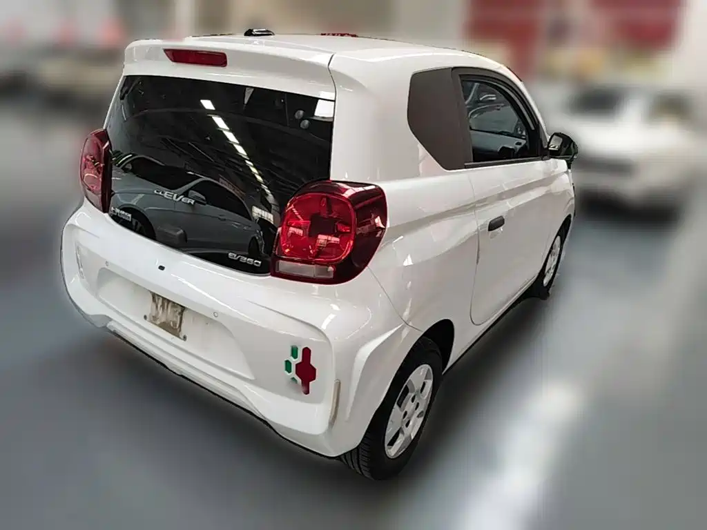 Roewe Clever — миниатюра 10